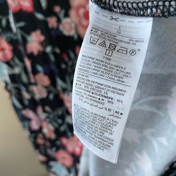 Women’s Old Navy Black Floral Short Sleeve Midi Dress Size Large - Picture 4 of 4